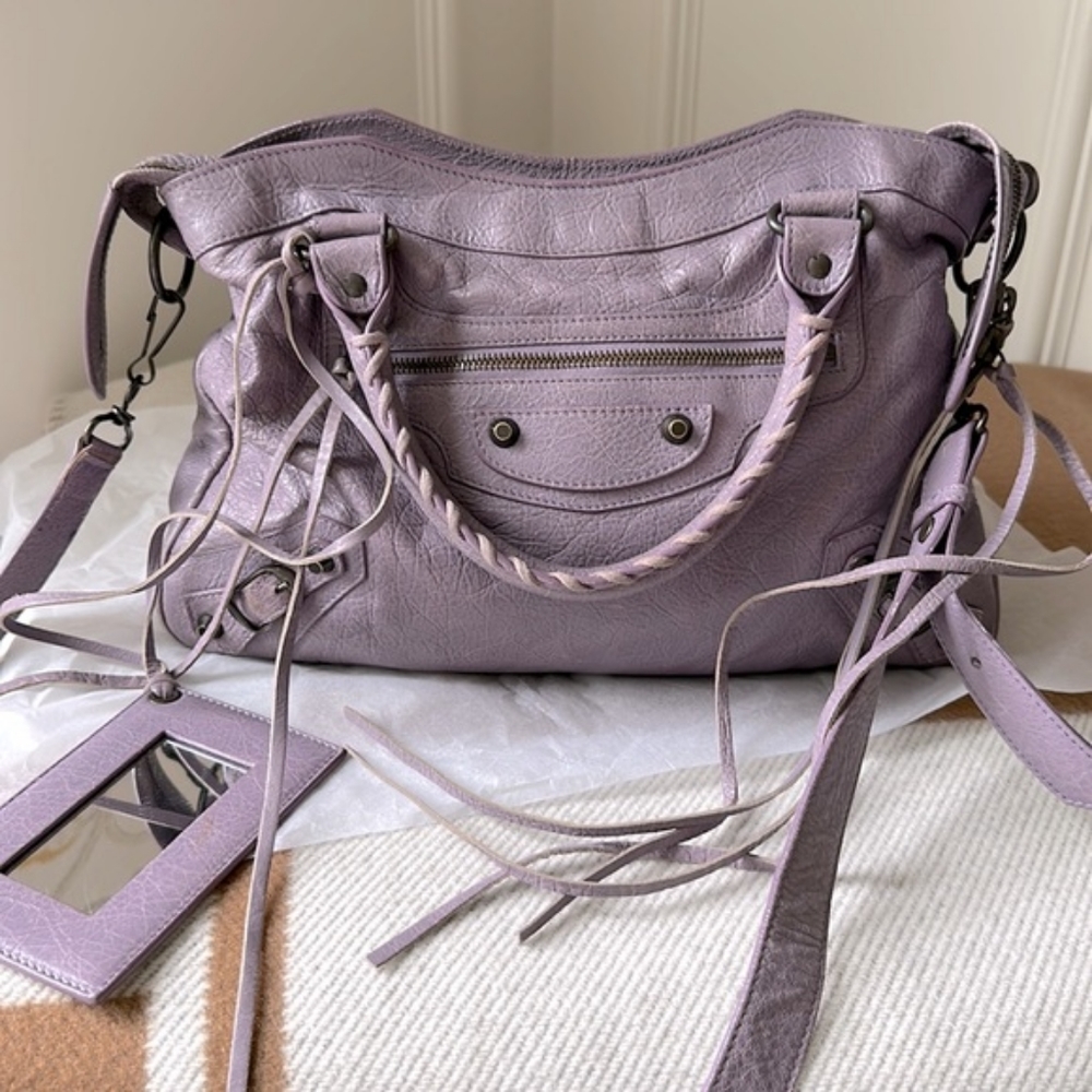 BALENCIAGA City glycine Lavender Purple Leather Handbag - Picture 2 of 6